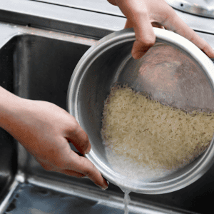 Straining rice water